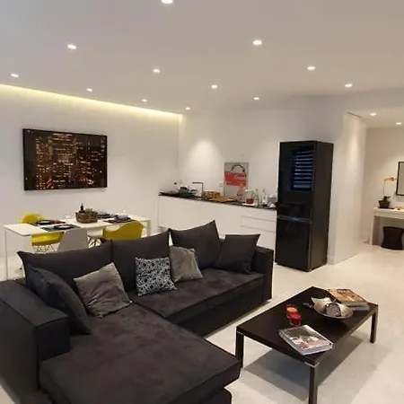 Stylish Central Apartment In Kolonaki Athens Exterior photo