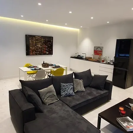 Stylish Central Apartment In Kolonaki Athens Exterior photo
