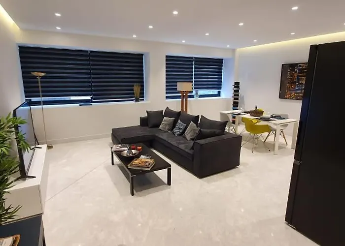 Stylish Central Apartment In Kolonaki