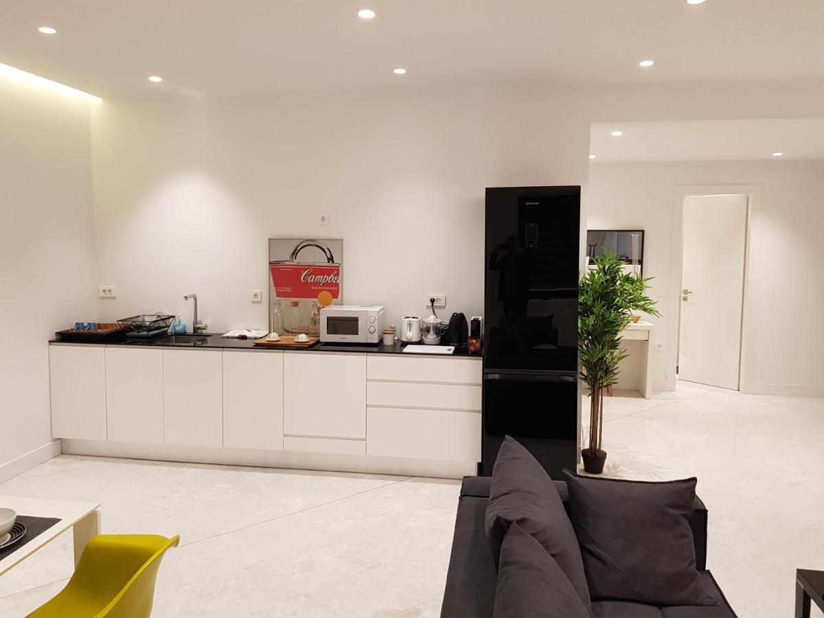 Stylish In Kolonaki Apartment